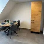 Moeblierter In Hessen * קאסל